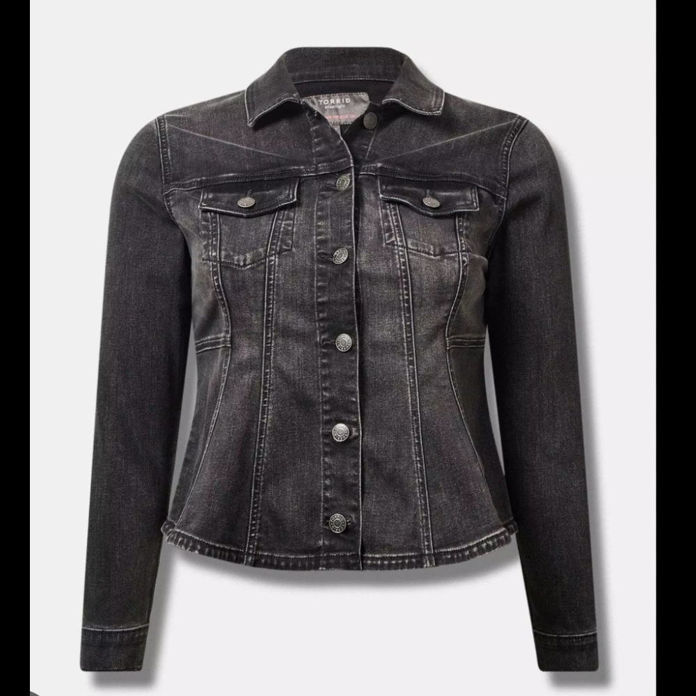 🆕 GREY FIT AND FLARE JEAN JACKET 🆕